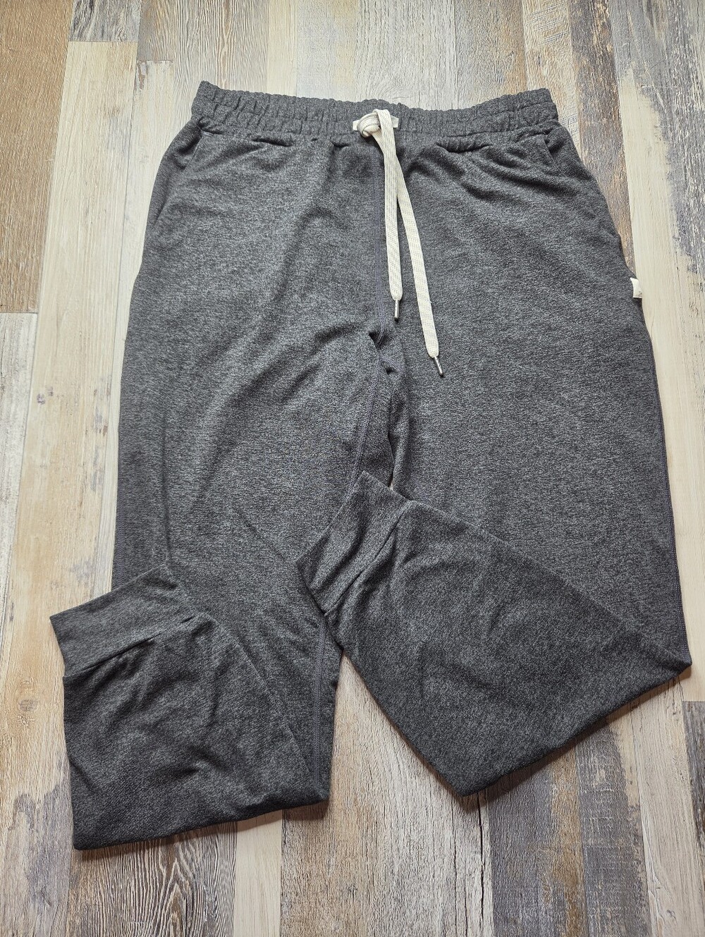 Vuori Performance Joggers XS Charcoal Heather Grey - Picture 3 of 10